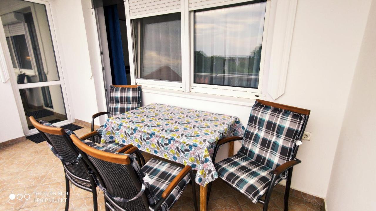 Papp Apartmanhaz Vonyarcvashegy Exteriör bild
